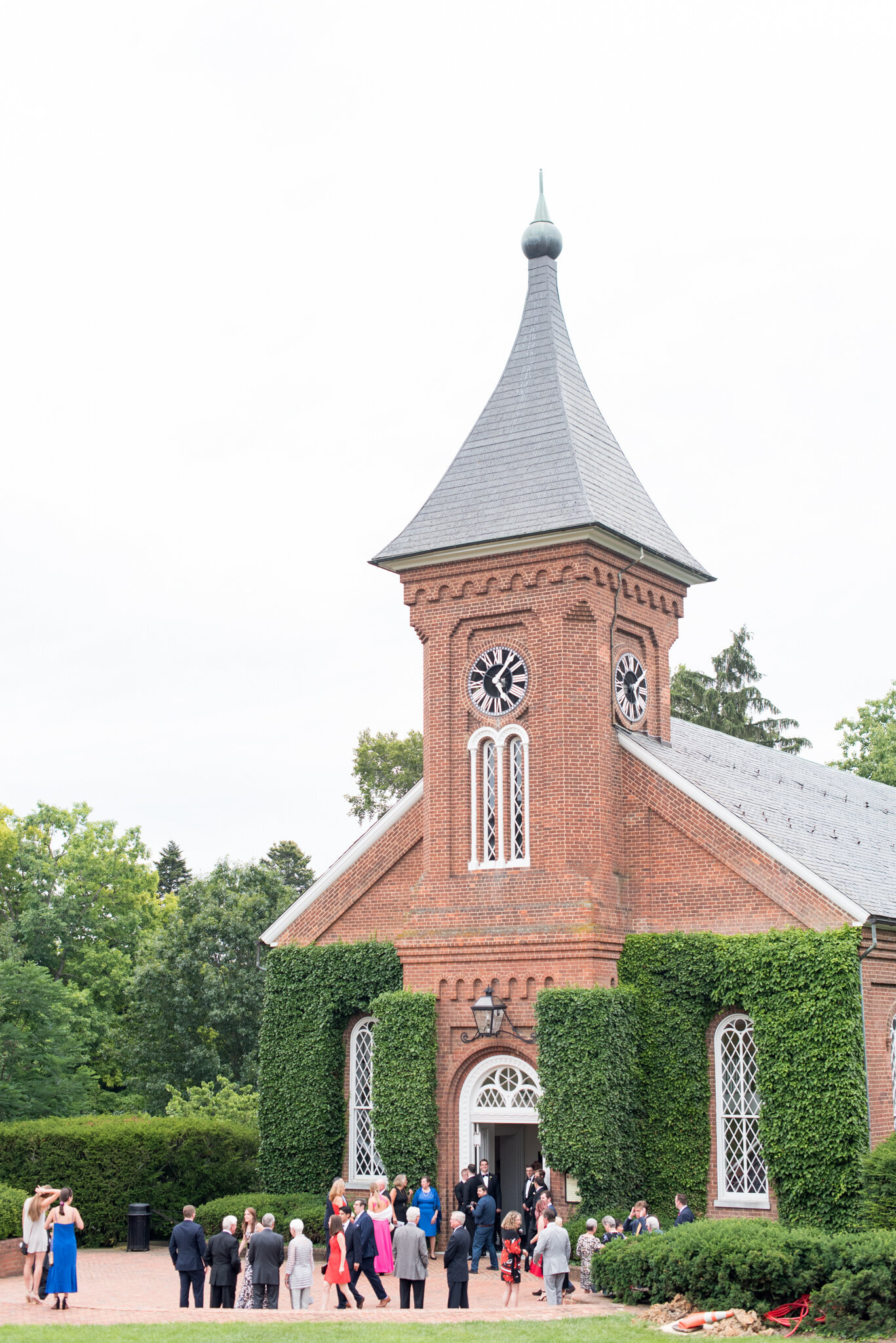 Washington and Lee University wedding with ballroom luxury Virginia wedding